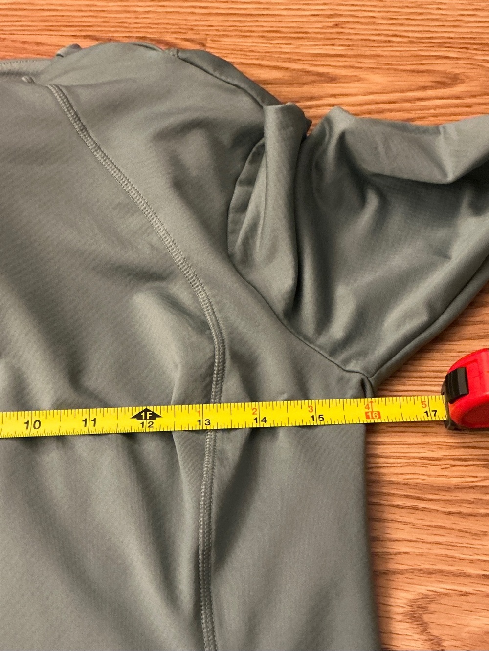 Athleta Half-Zip Performance Top in Sage Size Small - Picture 4 of 7